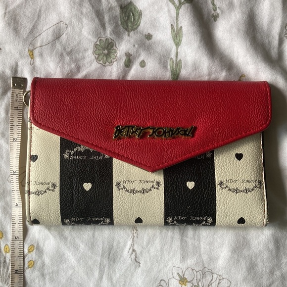Betsy Johnson Wallet/Clutch - Picture 9 of 9
